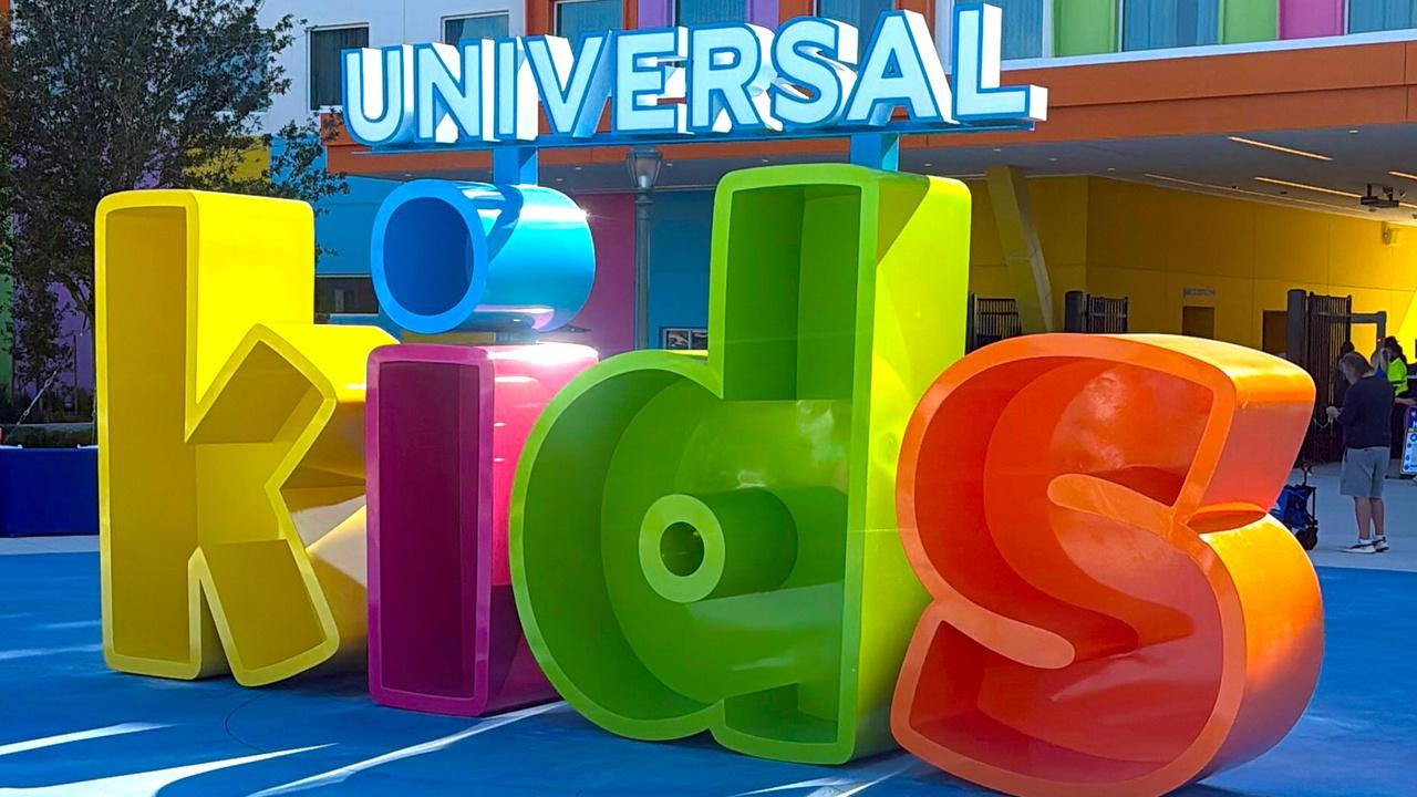 Universal Kids Resort sign.