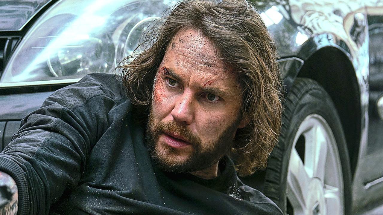 Taylor Kitsch as Ben Edwards