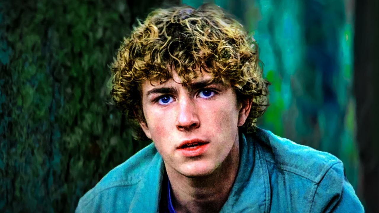 Walker Scobell as Percy Jackson