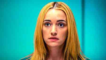 Ginny & Georgia Brianne Howey