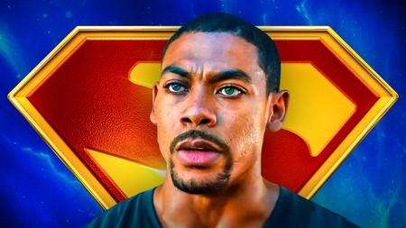 Lanterns star Aaron Pierre, Superman symbol in background