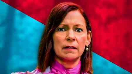 Carrie Preston as Elsbeth.