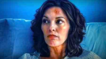 Alana De La Garza as Isobel