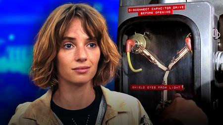 Maya Hawke as Robin Buckley, flux capacitor