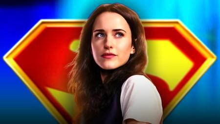 Rachel Brosnahan as Lois Lane, Superman logo