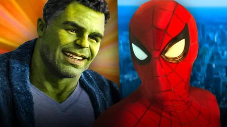 Smart Hulk from Avengers Endgame with Tom Holland Spider-Man.