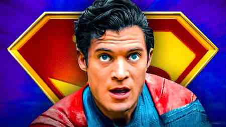 Superman played by David Corenswet, Superman symbol in background