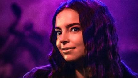 Molly in Tell Me Lies