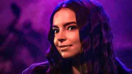 Molly in Tell Me Lies