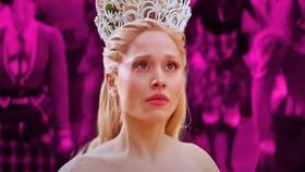 Wicked 2: Ariana Grande Says Goodbye To Glinda Role In Heartfelt Letter To Fans
