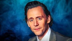 Tom Hiddleston Reveals His Next Big TV Show After Loki Season 2 (And It Sounds Great)