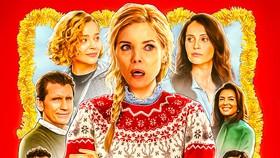 ‘Oh What Fun’ Stars Unwrap the Mother-Daughter Dynamic at the Heart of Their New Christmas Movie