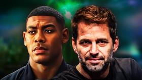 Zack Snyder Responds to Lanterns Controversy With New Green Lantern Photos