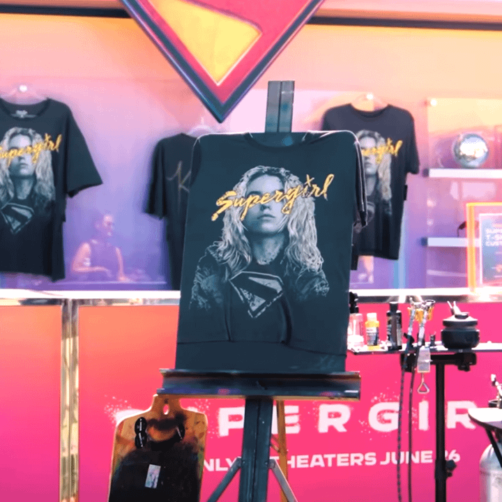 Футболки Supergirl от Revolve.