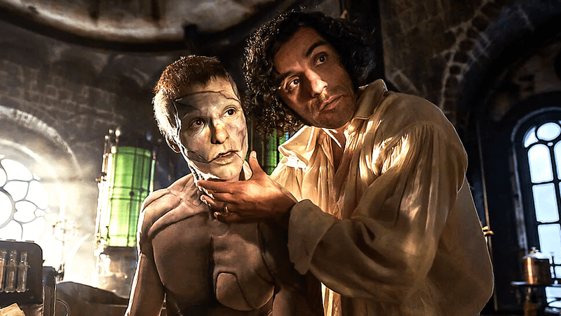  Oscar Isaac portrays the ambitious scientist Victor Frankenstein, and Jacob Elordi portrays his unnamed creation (The Creature) in Frankenstein.