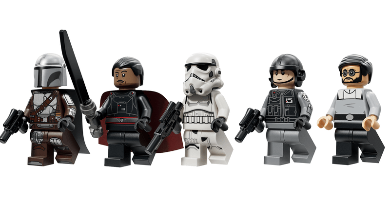 The minifigures of The Imperial Lambda-class Shuttle LEGO set.