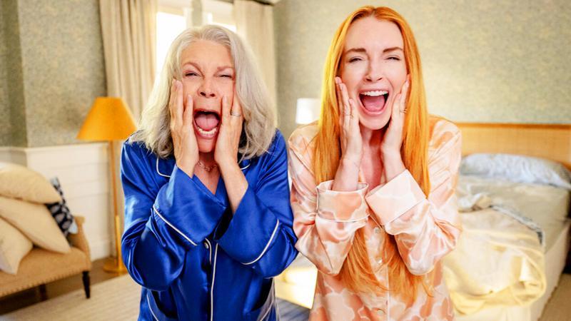 Jamie Lee Curtis and Lindsay Lohan as Tess and Anna Coleman in Freakier Friday