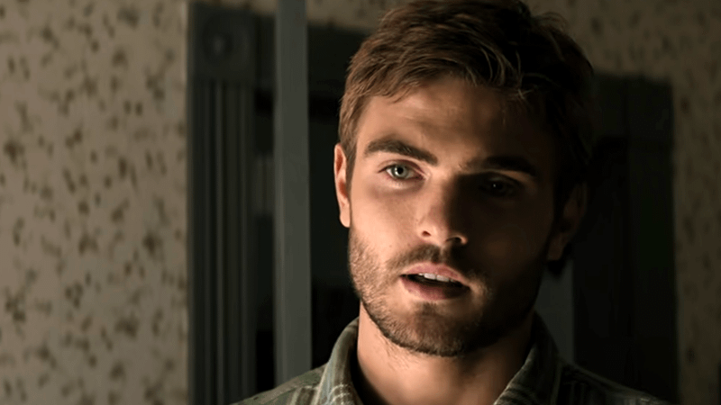 Alex Roe as Evan Walker in The 5th Wave