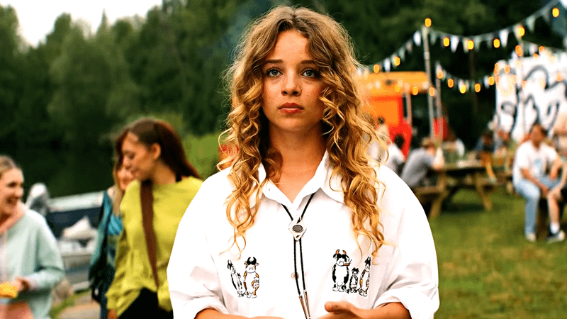 Bo Bragason as Oona in Sterling Point.