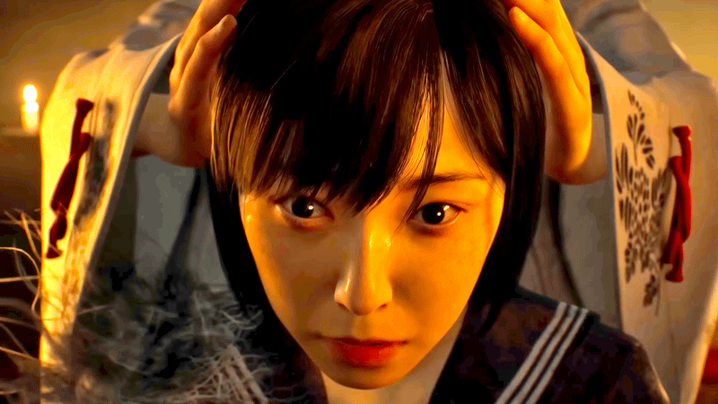 Hinako with her head being held in Silent Hill F