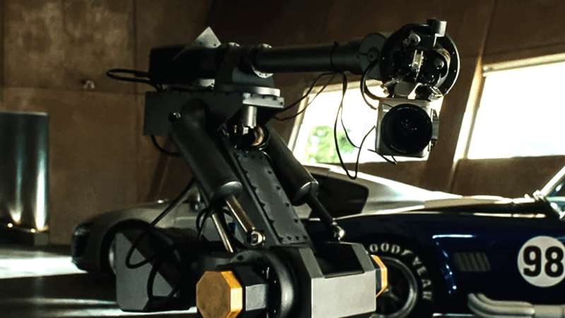 U robot arm in Iron Man.