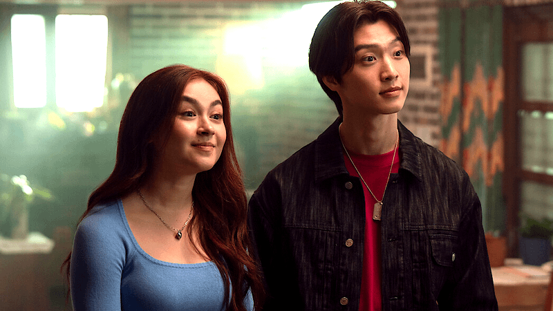 Anna Cathcart as Kitty & Sang Heon Lee as Min Ho in XO Kitty Season 2.