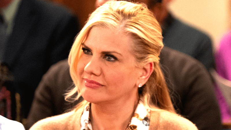 Kristen Johnson as Carol Murphy in Leanne