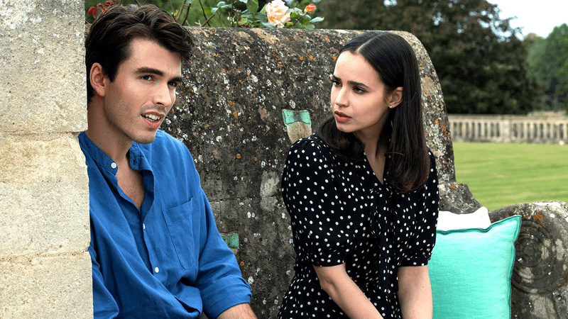 Cory Mylchreest as Jamie & Sofia Carson as Anna in My Oxford Year