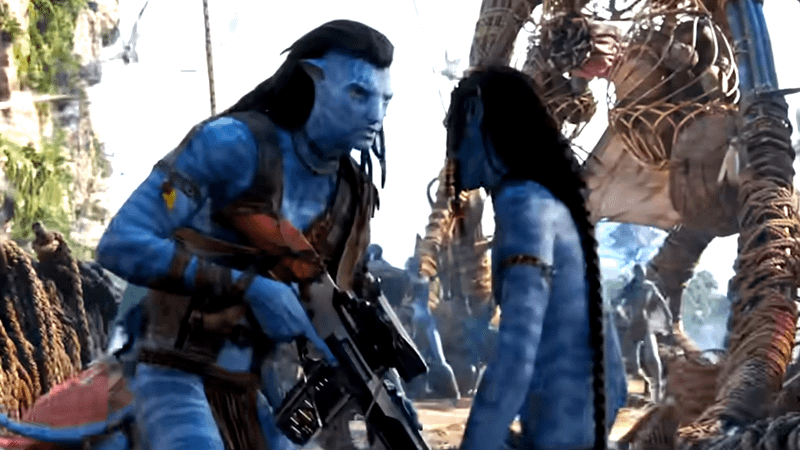 Jake Sully & Lo'ak in Avatar: Fire and Ash