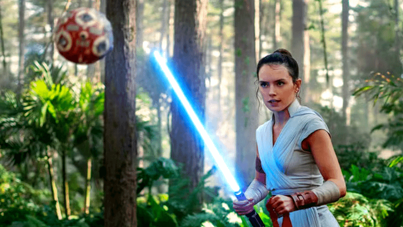 Daisy Ridley's Rey training in Star Wars: The Rise of Skywalker.