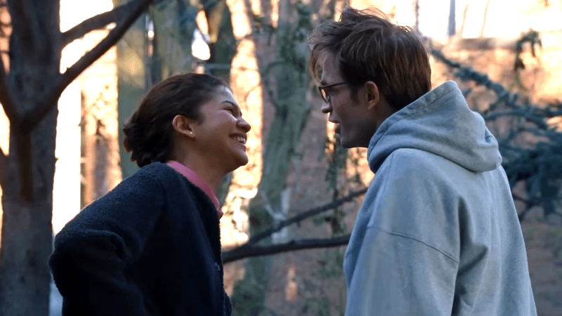 Zendaya as Emma & Robert Pattinson as Charlie in The Drama.