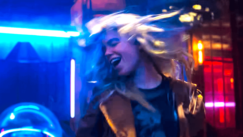 Kara dancing and singing in the Supergirl trailer.