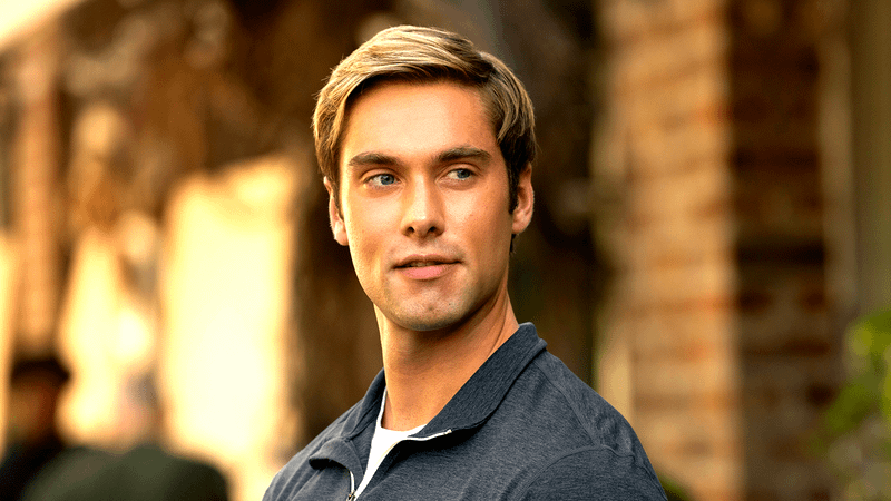 Topper Thornton in Outer Banks