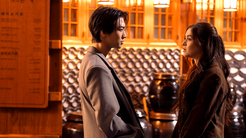Sang Heon Lee as Min Ho & Anna Cathcart as Kitty in XO Kitty Season 2.