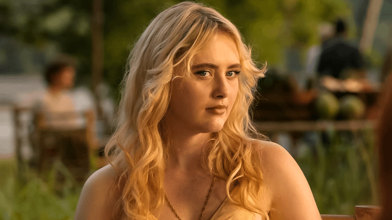 Kathryn Newton as Sara in The Devil's Mouth.