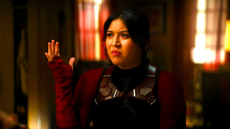 Echo holding up her hand in Echo.