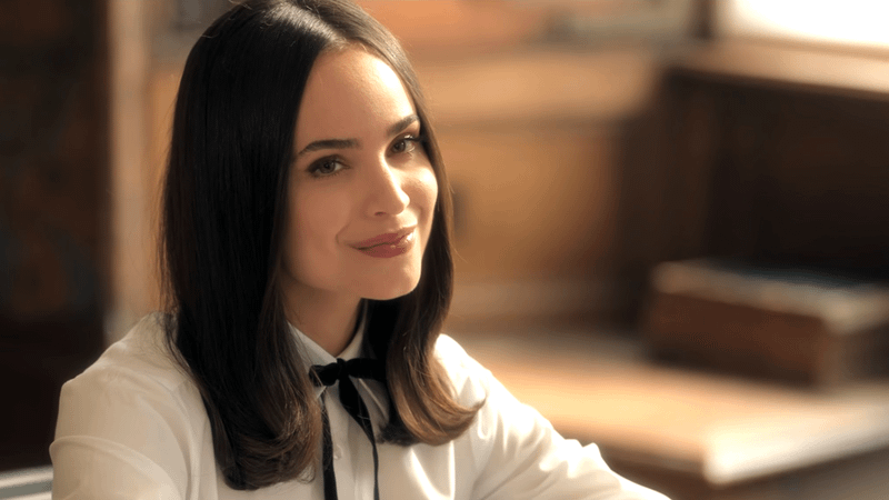 Sofia Carson as Anna De La Vega in My Oxford Year