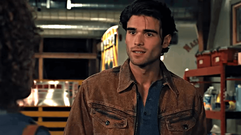 Hunter McVey as Blue Bennings in 9-1-1: Nashville.
