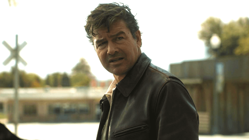 Kyle Chandler as Hal Jordan.