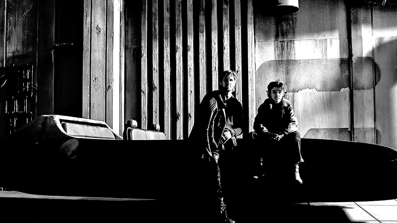 Ryan Gosling and Flynn Gray on Star Wars Starfighter set.