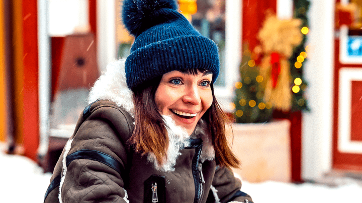 Ida Elise Broch in Home for Christmas