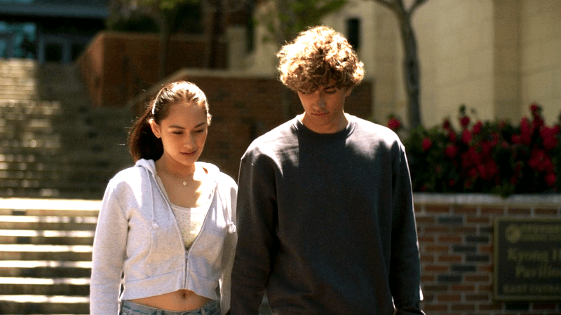 Lola Tung as Belly & Gavin Casalogne as Jeremiah in Summer I Turned Pretty Season 3