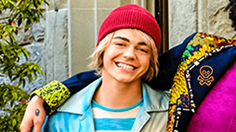 Dayton Paradis as Squeaky Smee in Descendants: Wicked Wonderland.