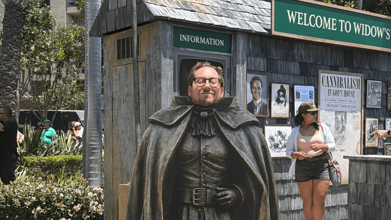Richard Warren Comic-Con photo op.