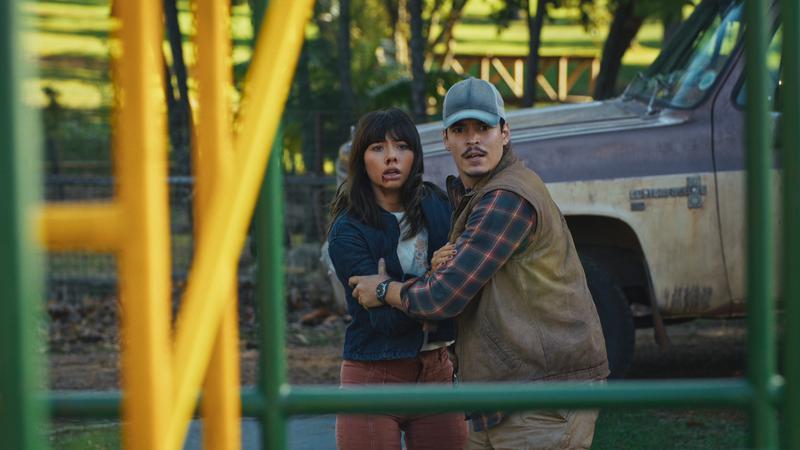  Xochitl Gomez and Aaron Dominguez in Hive.