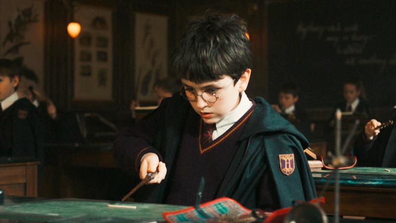 Harry Potter using wand in HBO Harry Potter show.