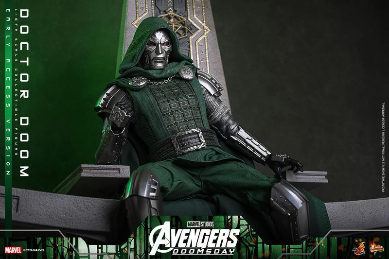 Hot Toys, Avengers: Doomsday, Doctor Doom figure sitting on throne.