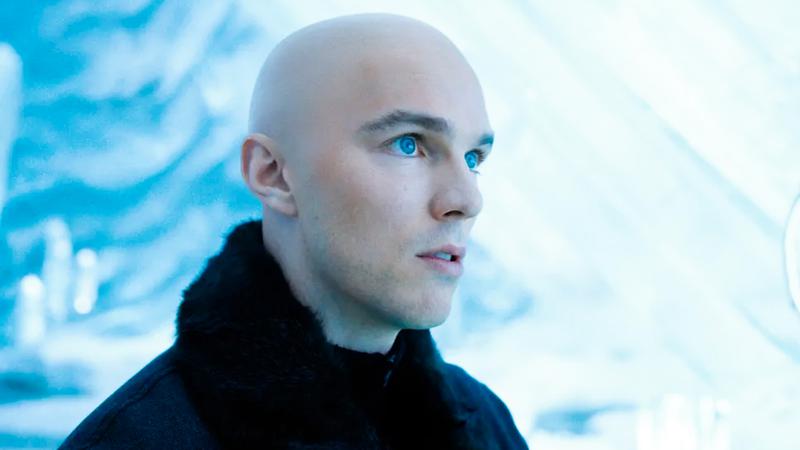 Lex Luthro enters Superman's Fortress of Solitude.