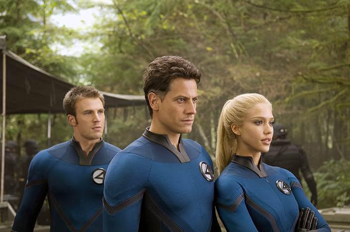 Jessica Alba, Chris Evans, and Ioan Gruffudd in Fantastic Four: Rise of the Silver Surfer (2007)