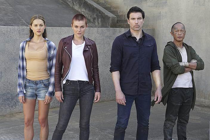 Ken Leung, Anson Mount, Serinda Swan, and Isabelle Cornish in Inhumans (2017)